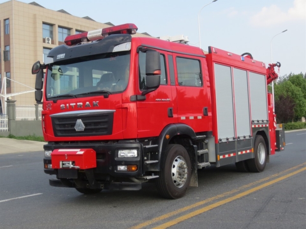 汕德卡搶險(xiǎn)救援消防車